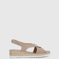 Aquatalia Adelina Shell Hot