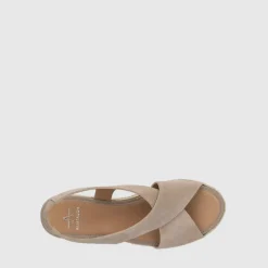 Aquatalia Adelina Shell Hot