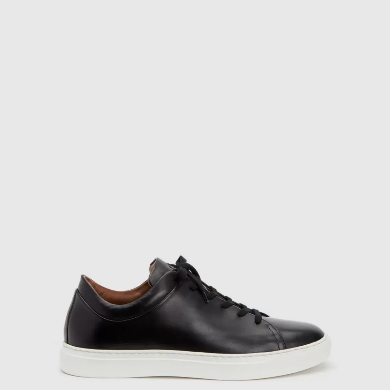 Aquatalia Alaric Black Discount