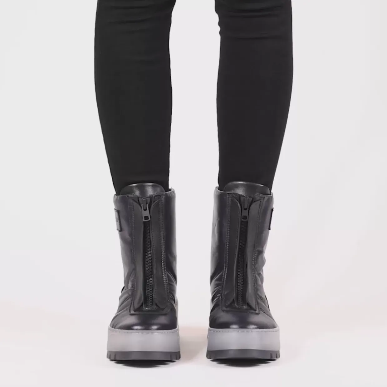 Aquatalia Amii Black New