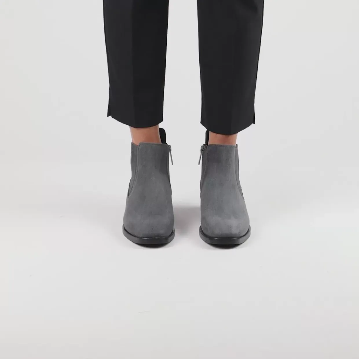 Aquatalia Carmie Anthracite Hot