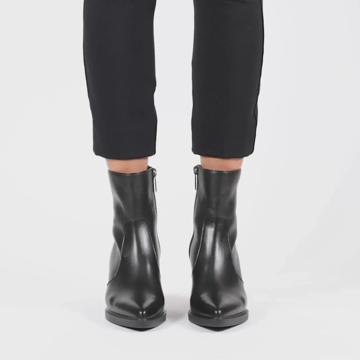 Aquatalia Cia Anthracite Clearance