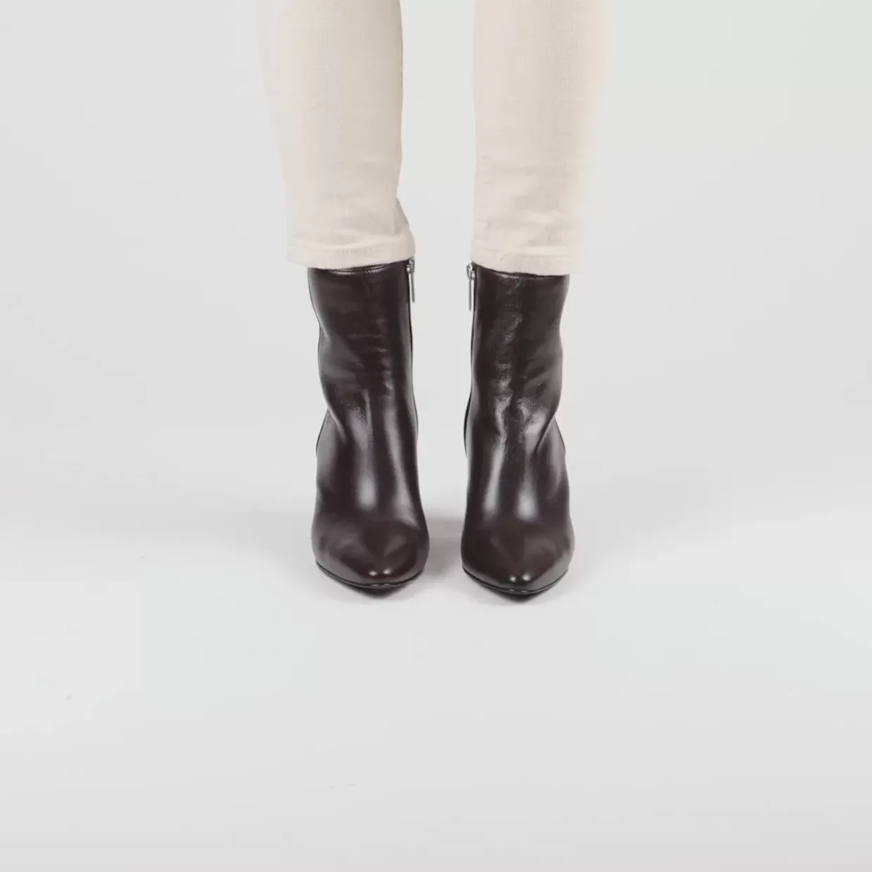 Aquatalia Claina Deep Wine Discount