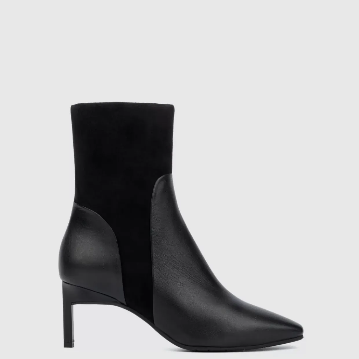 Aquatalia Rowanna Black Hot